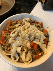 Shirataki noodles with veggie ground round